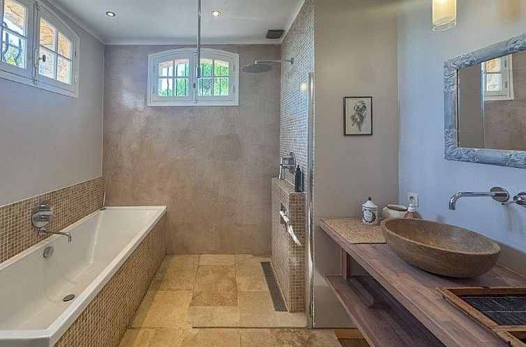 Vrijstaande woning in Cabris