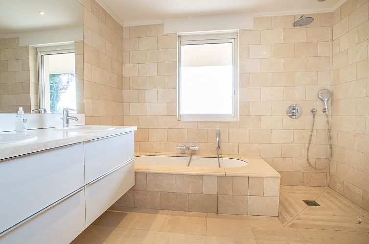 Vakantiehuis Lei Suve