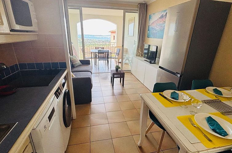 Appartement Urlaub in Grimaud 4 Personen Meerblick Klimatisi