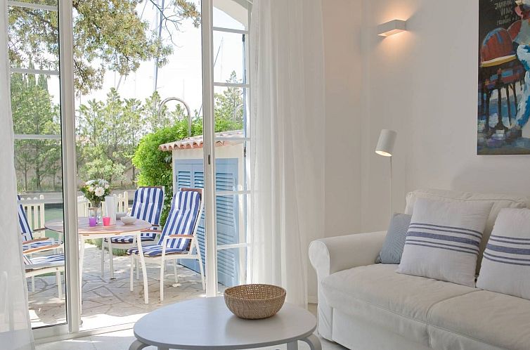 Vakantiehuis Gemütliches Ferienhaus in Grimaud mit Terrasse