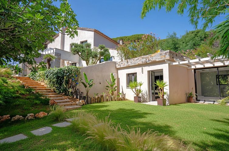 Vrijstaande woning in Grimaud