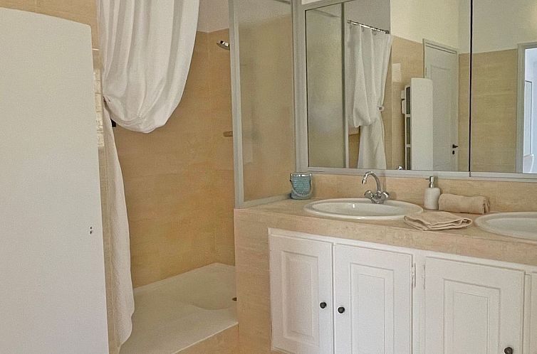 Vakantiehuis Feriendorf "Morigati