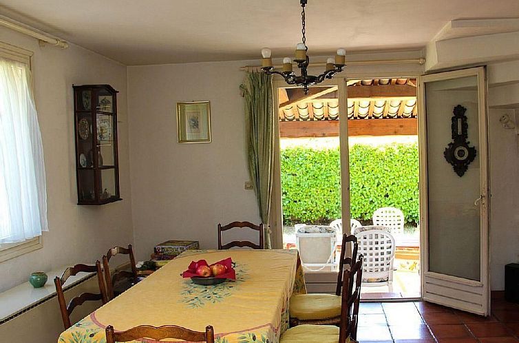 Vakantiehuis Idyllisches Ferienhaus mit Pool