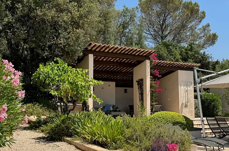 Villa Paranis