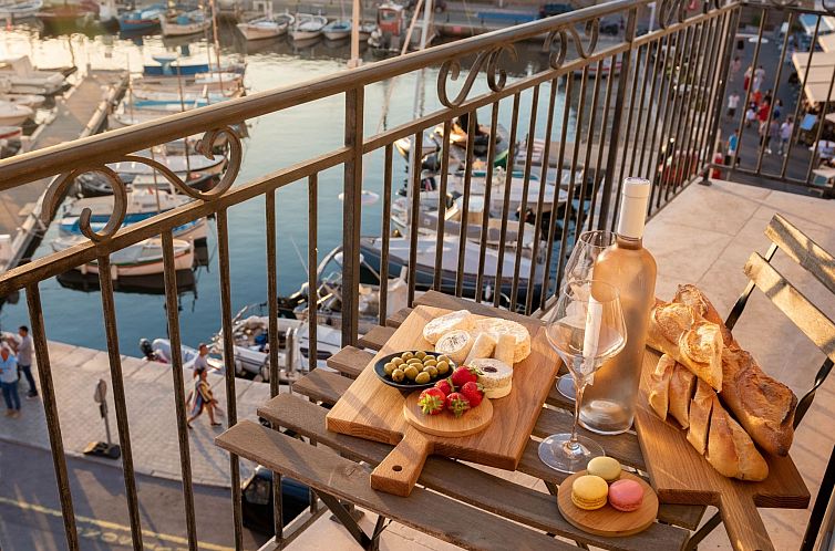 Appartement Wunderschöne Wohnung mit Balkon am Hafen