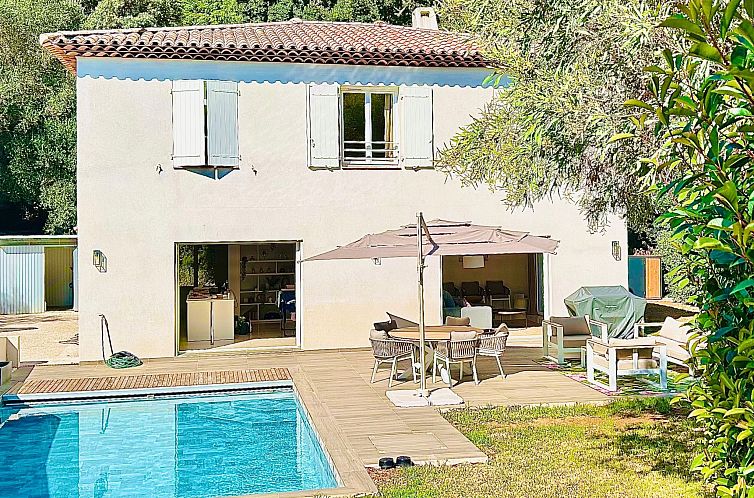 Vakantiehuis Ferienvilla "La Villa Blanche" (Die weiße Vill