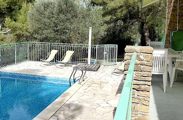 Vakantiehuis Villa und Pool mit Meerblick nur für Sie