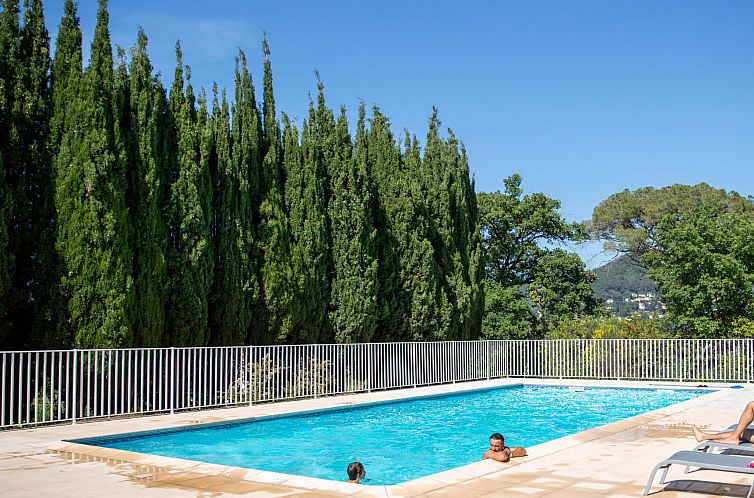Vakantiehuis Gîte im Herzen der Weinberge, Terrasse mit ate