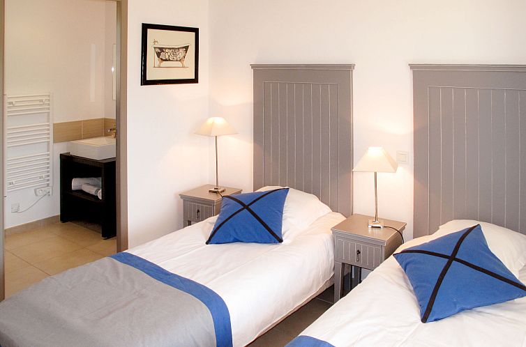 Vakantiehuis Le Clos Savornin V10ID