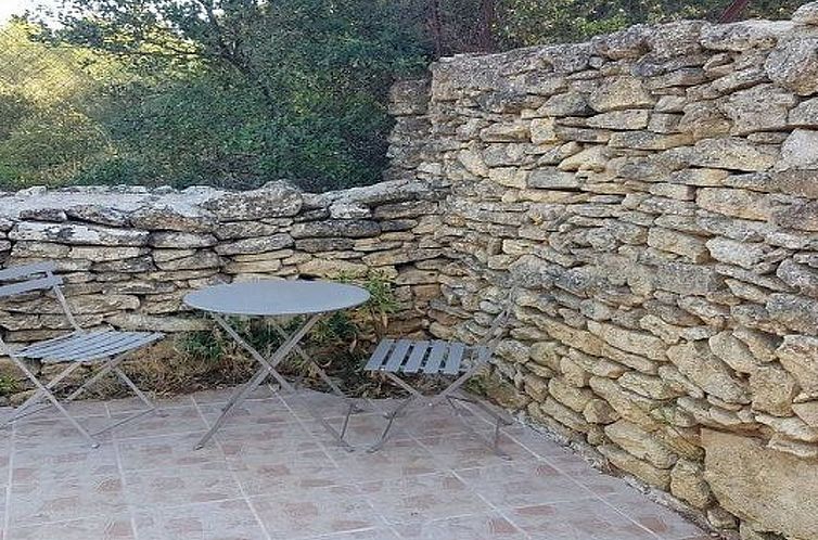 Vakantiehuis Studiowohnung mit Terrasse - Pool, Tennis, Boul