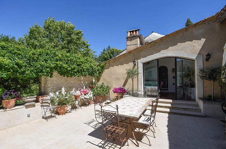 Vrijstaande woning in Entrecasteaux