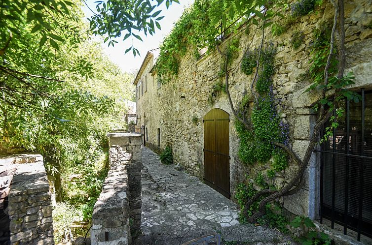 Vrijstaande woning in Entrecasteaux