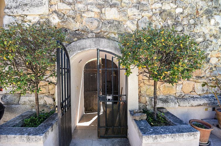 Vrijstaande woning in Entrecasteaux