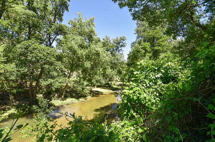Vrijstaande woning in Entrecasteaux