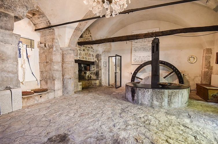 Vrijstaande woning in Entrecasteaux