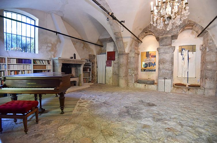 Vrijstaande woning in Entrecasteaux