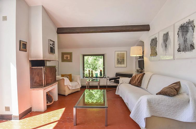 Vrijstaande woning in Entrecasteaux