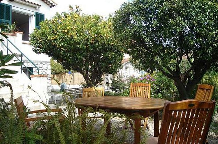 Unterkunft 04891607 - Appartement Provence / Cote d'Azur - Appartement Wohnung "Les roses" auf einem eingemauerten Grun