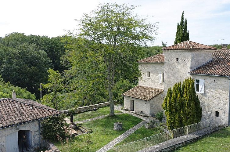 Vrijstaande woning in Montaigu-De-Quercy