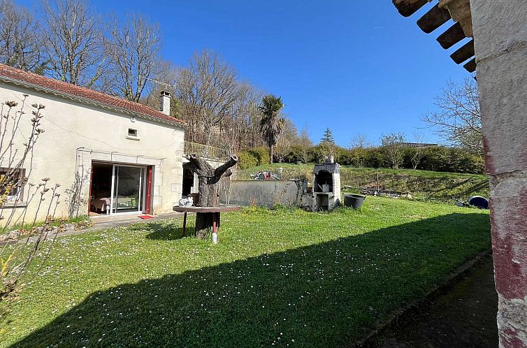 Vrijstaande woning in Montaigu-De-Quercy