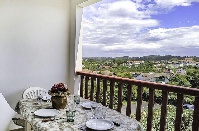 Guest house 04915431 - Apartment Midi / pyrenees - Appartement Hego Alde