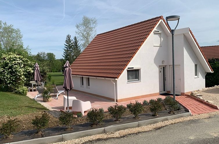Geniessen Sie Cazaleres villa 55 mit AIRCO in Daumazan-sur-Arize, ein schoenes Ferienhaus in der Natur der Midi-Pyrenaeen.