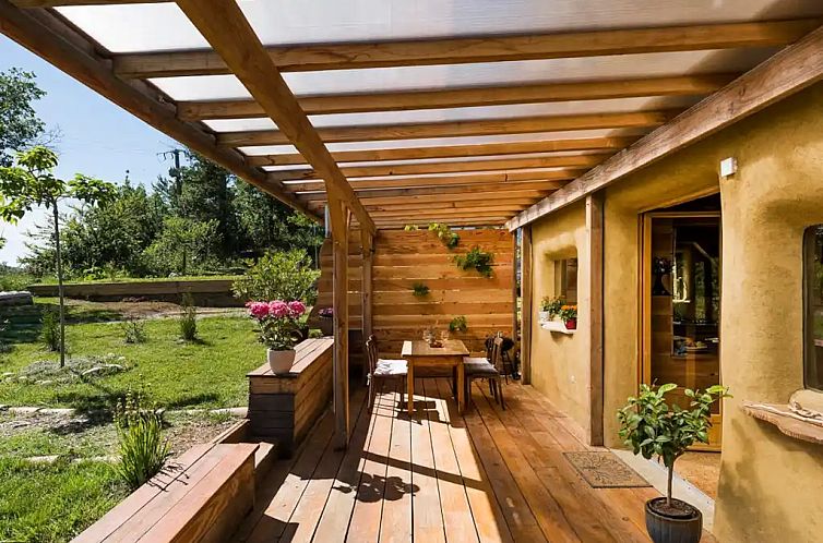 Natuurlijk gebouwd vakantiehuis