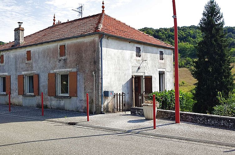 Vrijstaande woning in Valeilles
