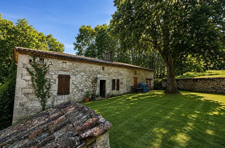 Vrijstaande woning in Valeilles