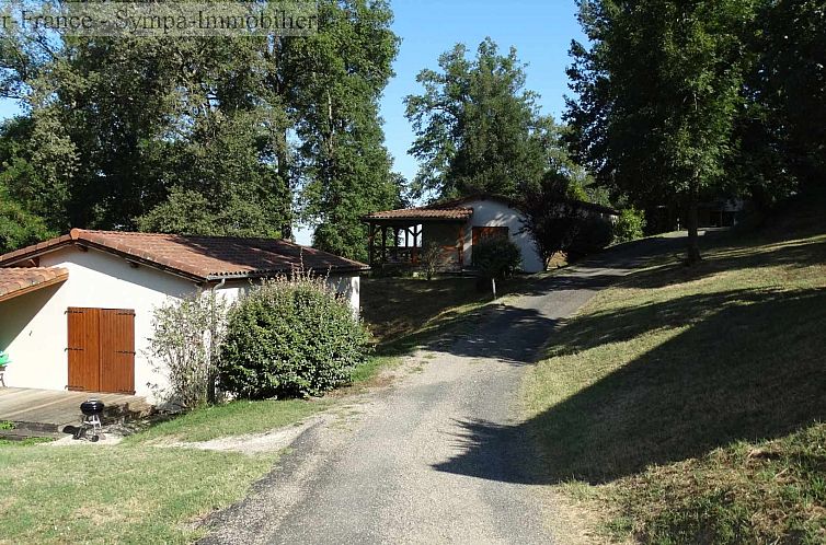 Geschakelde woning in Gourdon