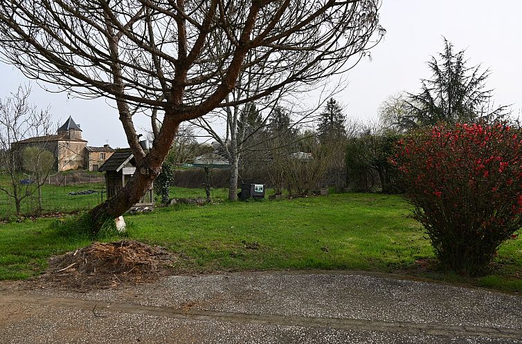 Vrijstaande woning in Saint Front Sur Lémance