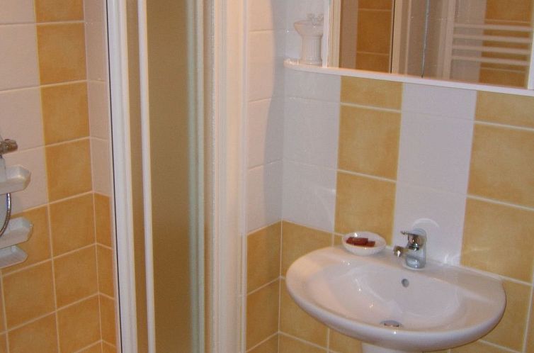 Vakantiehuis Kleines Gästezimmer mit zwei Einzelbetten