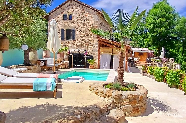 Vakantiehuis "Lodge 144" met prive relax pool voor 2 pers