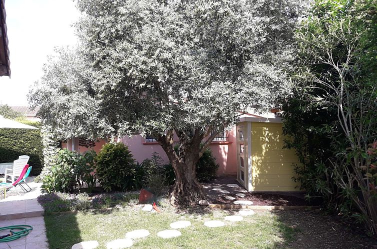 Vakantiehuis Haus "Les Cyprès" mit Gemeinschaftspool