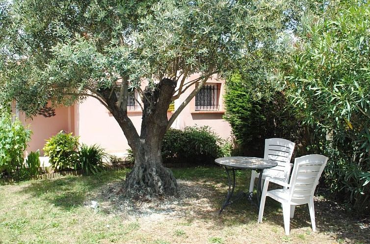 Vakantiehuis Haus "Les Cyprès" mit Gemeinschaftspool
