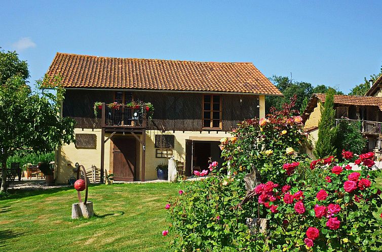 Vakantiehuis in Sarraguzan mit Privatem Pool