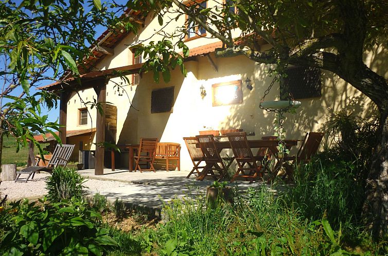 Vakantiehuis in Sarraguzan mit Privatem Pool