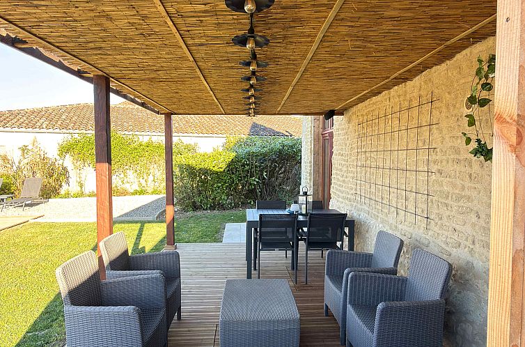Vrijstaande woning in Miradoux