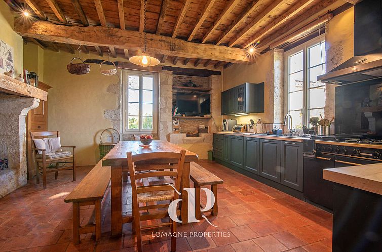 Vrijstaande woning in Miradoux