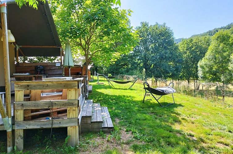 Safaritent met badkamer