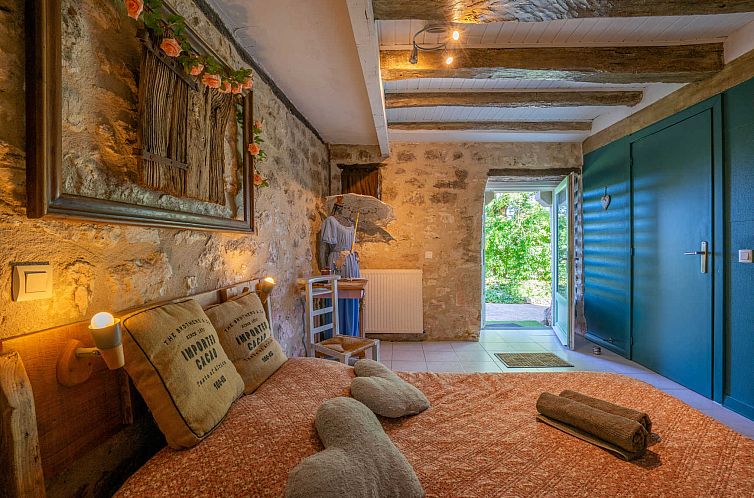 Vrijstaande woning in Porte-Du-Quercy
