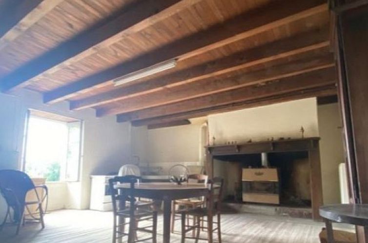 Vrijstaande woning in Bourg-De-Visa