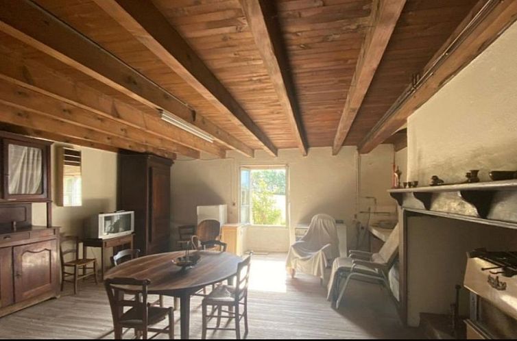 Vrijstaande woning in Bourg-De-Visa