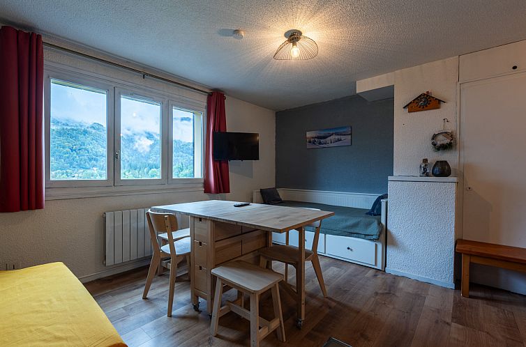 Guest house 0502258 - Apartment Rhone-Alphes - Appartement Les Narcisses