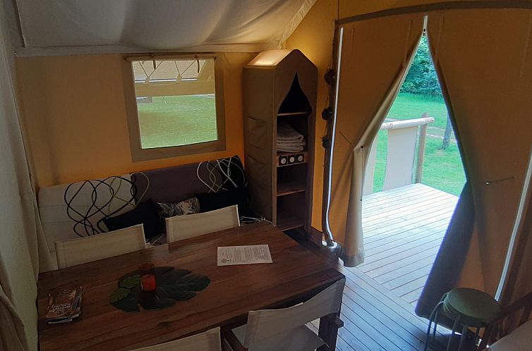 Jungle Lodge
