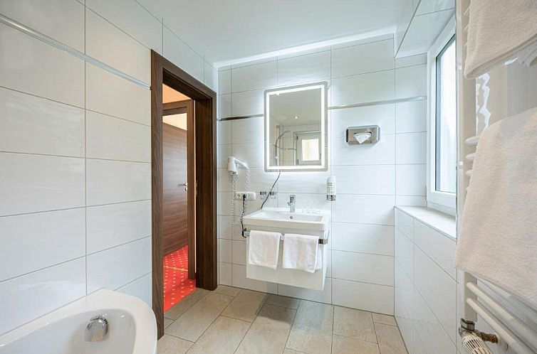 Hotel AlpinaRos Demming