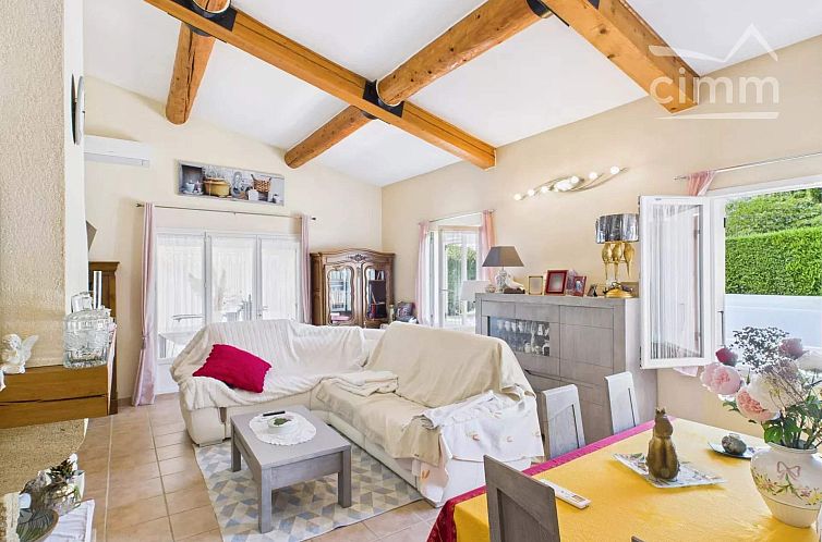 Geschakelde woning in Lablachère