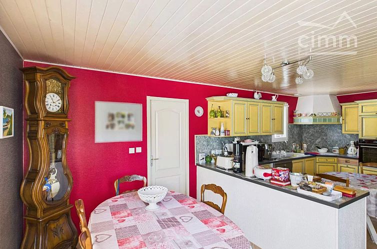 Geschakelde woning in Lablachère