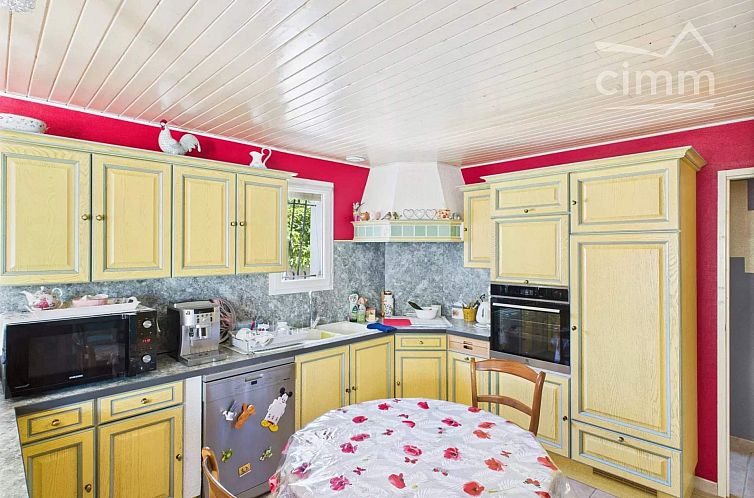 Geschakelde woning in Lablachère