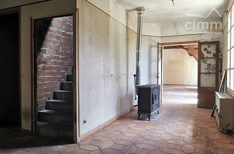Geschakelde woning in Lablachère